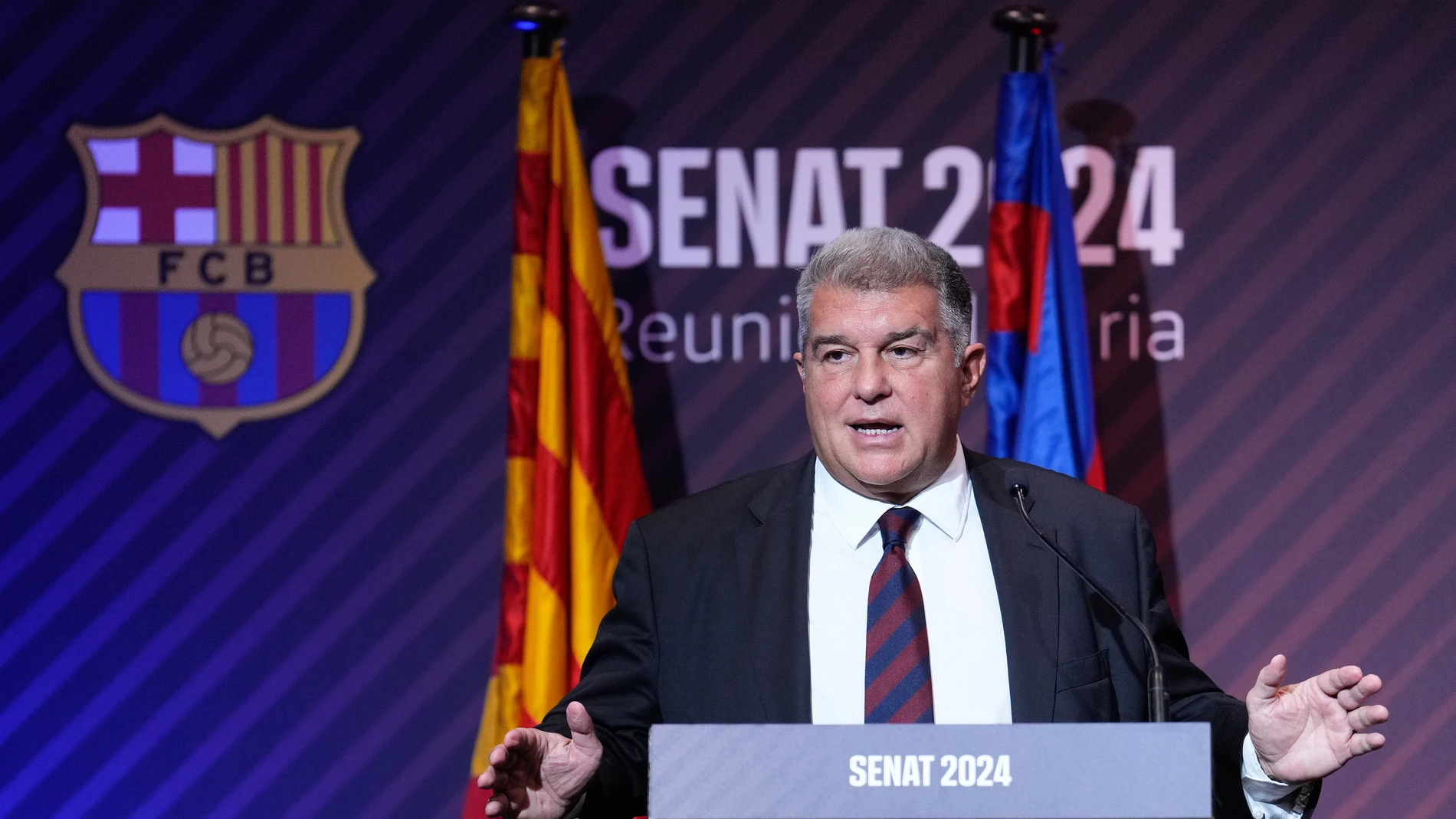 Joan Laporta durante su intervención en la reunión ordinaria del Senado del Barcelona Joan Laporta durante su intervención en la reunión ordinaria del Senado del Barcelona