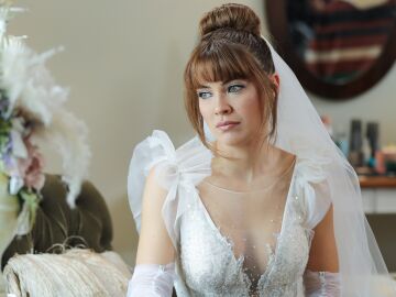 Kumru se viste de novia