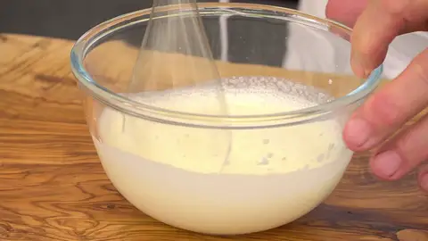 Deja la nata semi montada Deja la nata semi montada