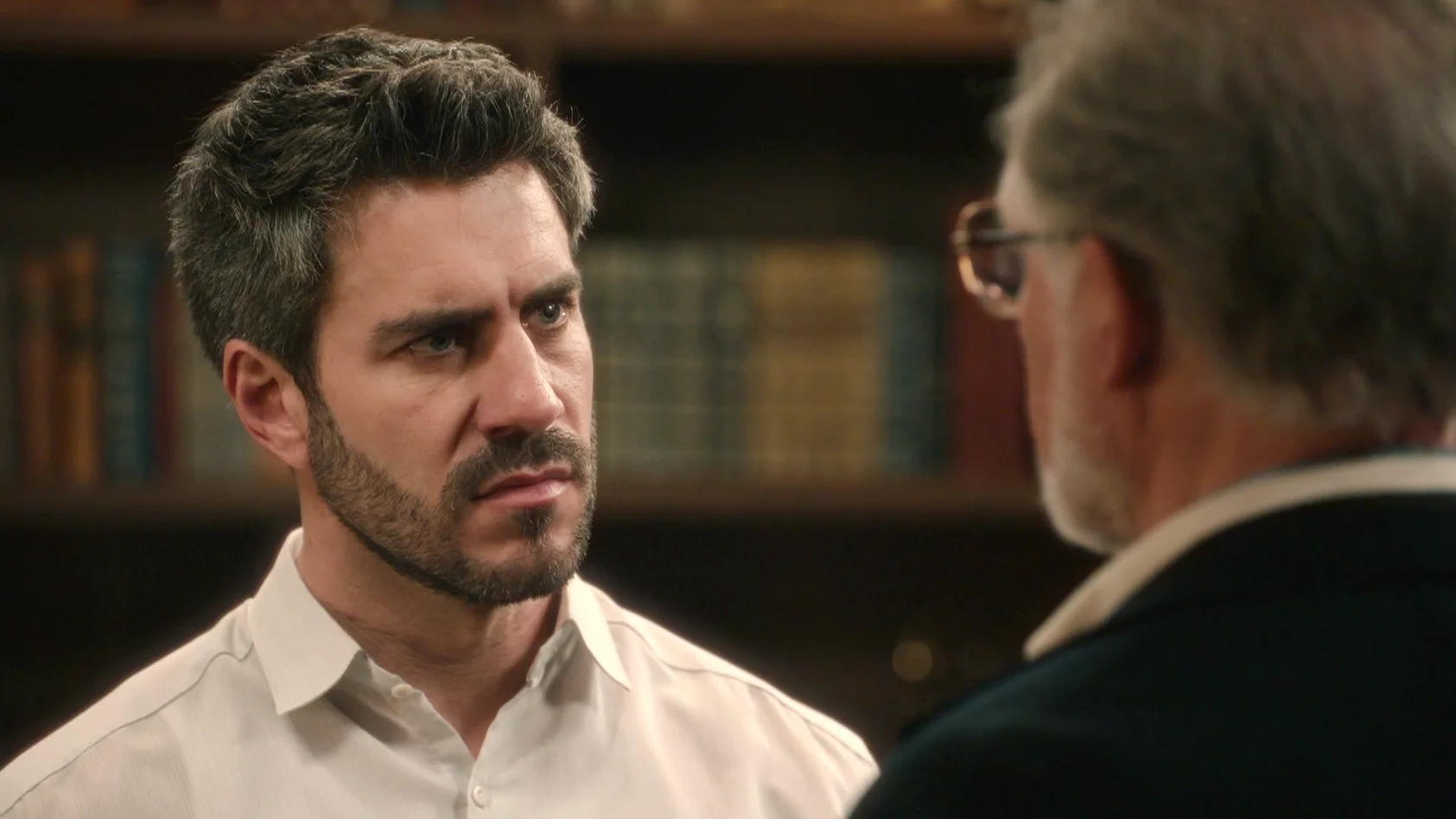 Capítulo 80 de Sueños de libertad; 3 de junio: Andrés, amenazado por su padre, no puede denunciar lo sucedido entre su hermano y Begoña Capítulo 80 de Sueños de libertad; 3 de junio: Andrés, amenazado por su padre, no puede denunciar lo sucedido entre su hermano y Begoña