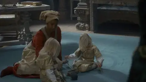 Los mellizos del rey Aegon, Jaehaerys y Jaehaera, en La Casa del Dragón Los mellizos del rey Aegon, Jaehaerys y Jaehaera, en La Casa del Dragón