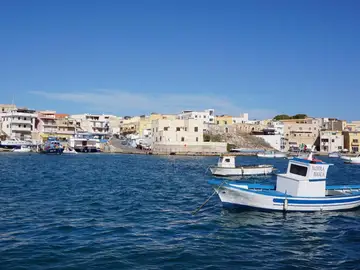  Al menos once migrantes muertos y 64 desaparecidos en dos naufragios en el Mediterráneo