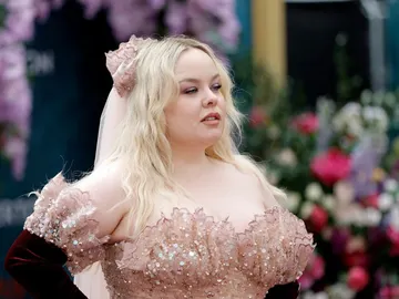 Nicola Coughlan en el estreno de los Bridgerton 3 parte 2 Nicola Coughlan en el estreno de los Bridgerton 3 parte 2