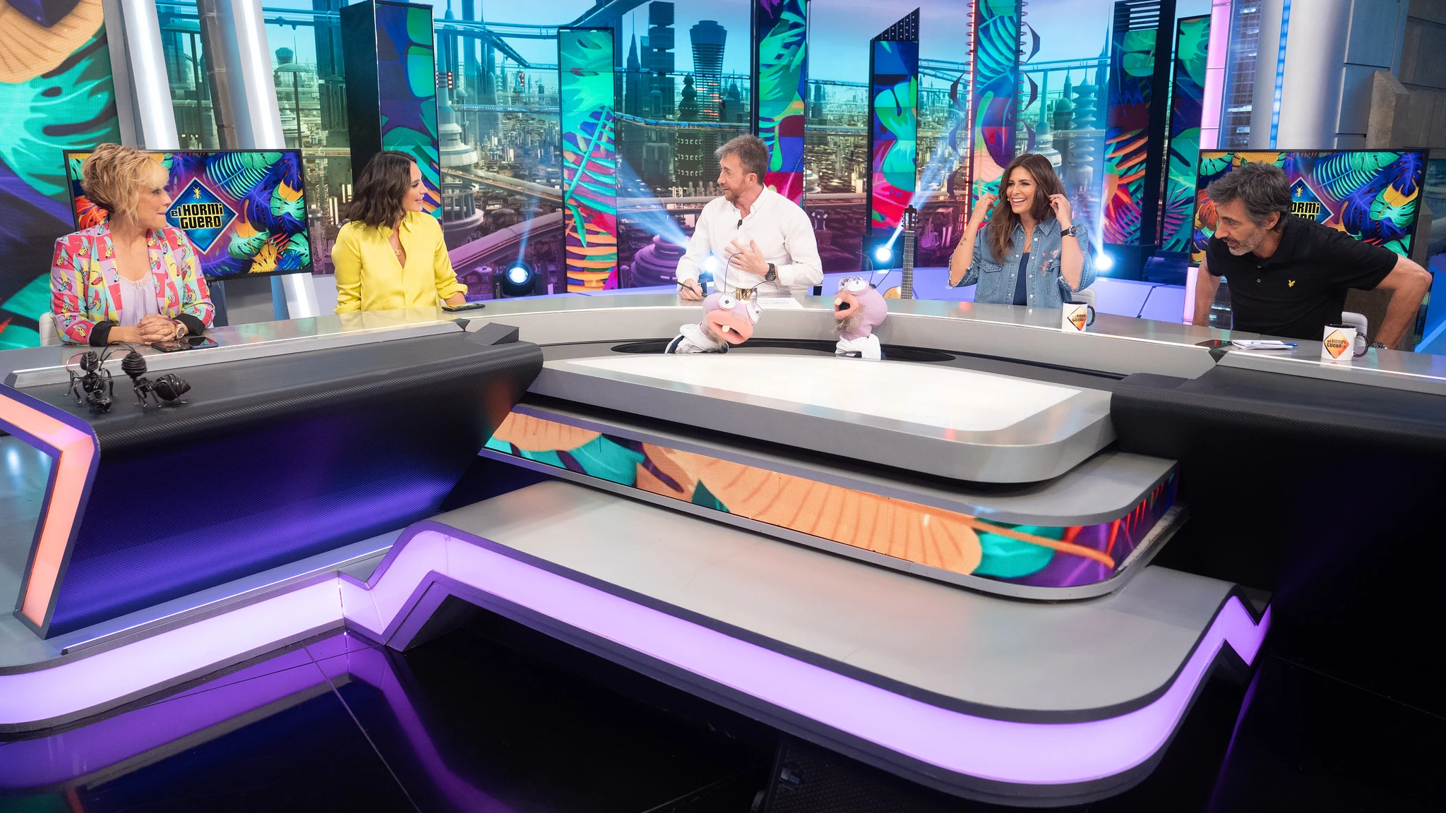 Los tatuajes de Juan del Val levantan pol&eacute;micas en El Hormiguero: &ldquo;Parece una morcilla&rdquo;