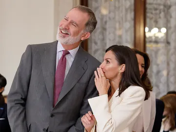 Los reyes Felipe y Letizia derrochando complicidad Los reyes Felipe y Letizia derrochando complicidad