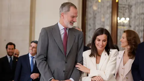 Las risas de Felipe y Letizia Las risas de Felipe y Letizia