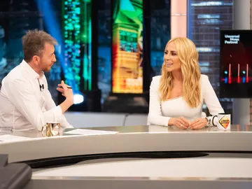 Marta Sánchez se sincera sobre el precio del éxito: "Me duele no haber pasado tanto tiempo con mi familia" Marta Sánchez se sincera sobre el precio del éxito: "Me duele no haber pasado tanto tiempo con mi familia"