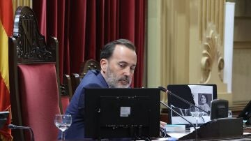 El presidente del Parlament, Gabriel Le Senne, durante el pleno