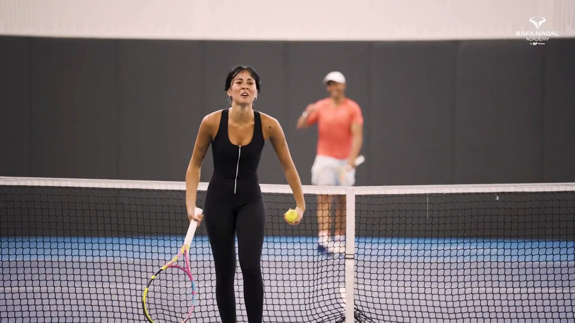 Aitana pelotea con Rafa Nadal en su Academia Aitana pelotea con Rafa Nadal en su Academia