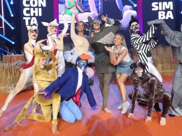 La ovaci&oacute;n al equipo de bailarines por la puesta en escena de El Rey Le&oacute;n, con menci&oacute;n especial a Marc Montojo