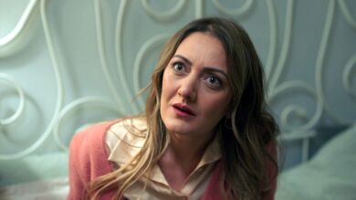 Osman se marcha de casa, aunque Aylin no piensa firmar los papeles del divorcio: “Despídete de tu hija”