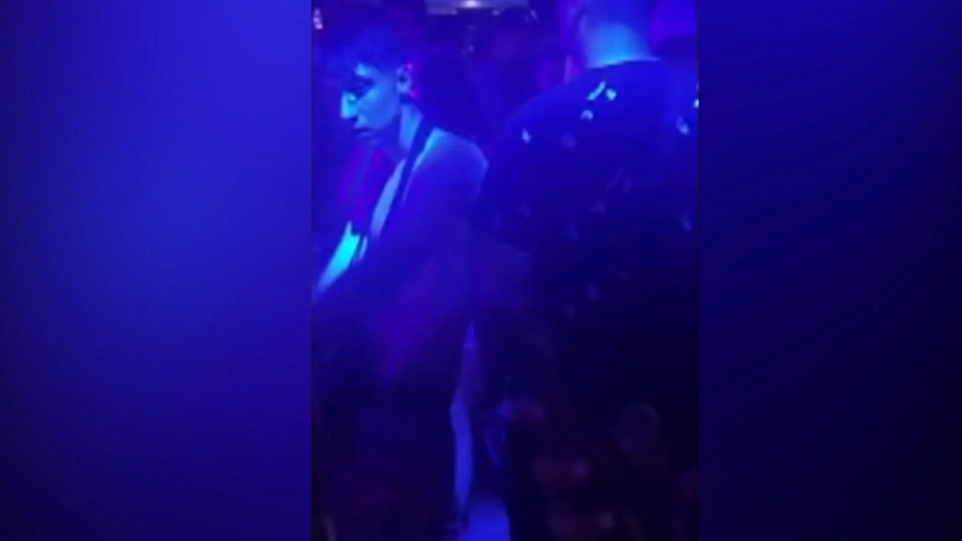 Las últimas imágenes del joven británico desaparecido en Tenerife Las últimas imágenes del joven británico desaparecido en Tenerife