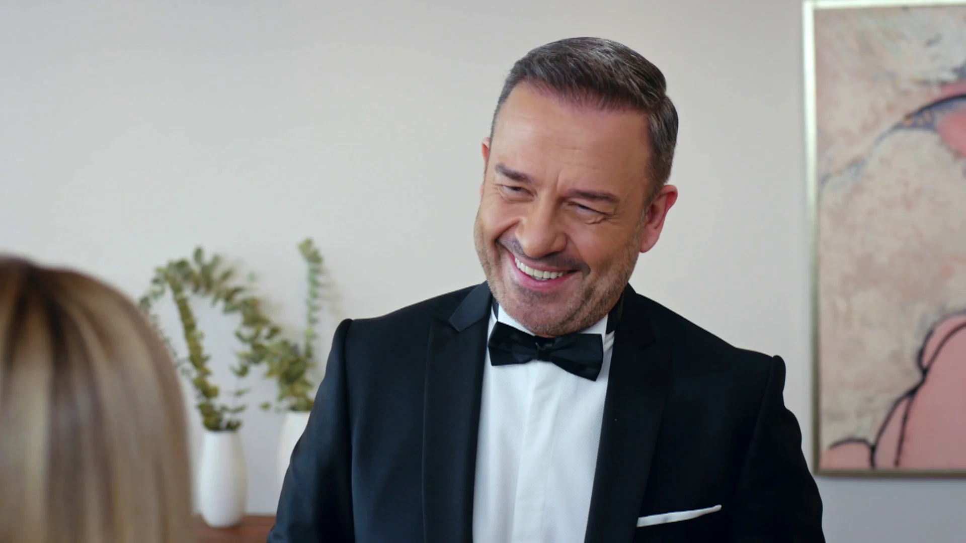 Doğan sorprende a Yildiz con un regalo muy especial Doğan sorprende a Yildiz con un regalo muy especial
