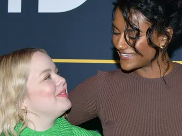 Nicola Coughlan y Simone Ashley, actrices de Los Bridgerton Nicola Coughlan y Simone Ashley, actrices de Los Bridgerton