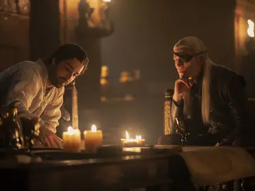 Criston Cole y Aemond Targaryen en La Casa del Dragón Criston Cole y Aemond Targaryen en La Casa del Dragón