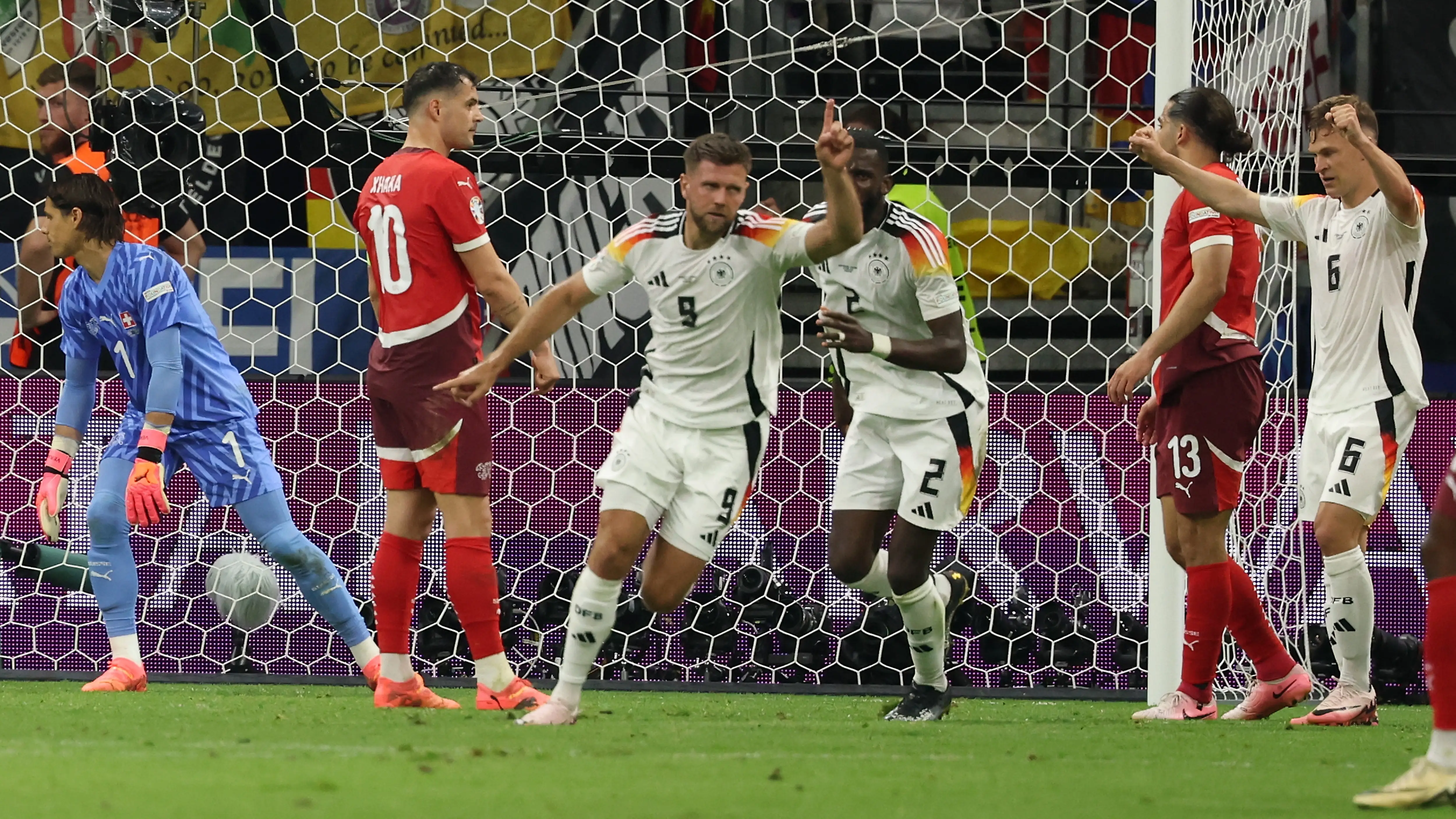Niclas Füllkrug celebra el gol ante Suiza en el minuto 92 Niclas Füllkrug celebra el gol ante Suiza en el minuto 92