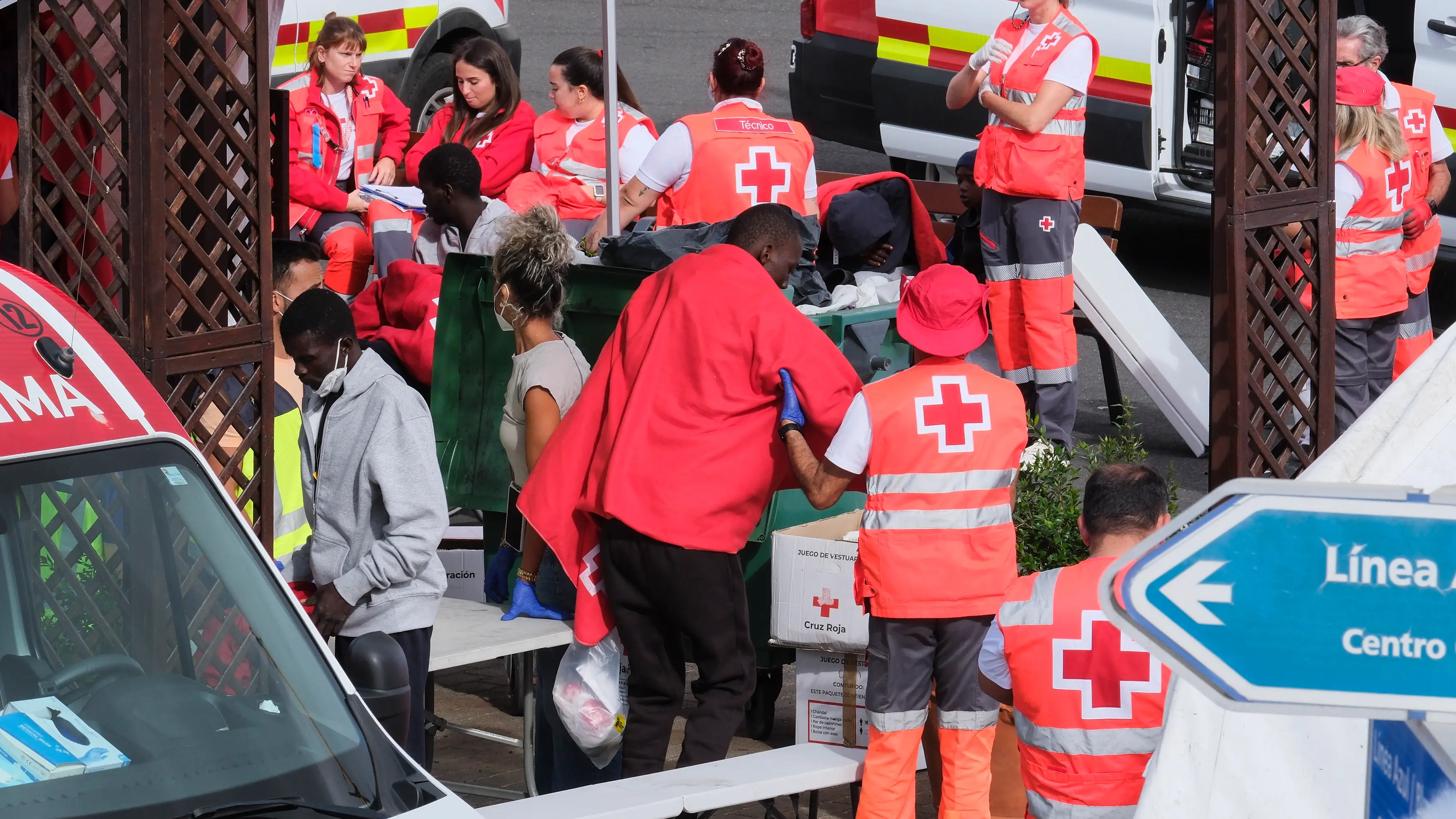Llegada de migrantes al puerto de Santa Cruz de Tenerife 