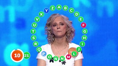 Vicky se confía en El Rosco y termina tropezando estrepitosamente a un paso del bote 