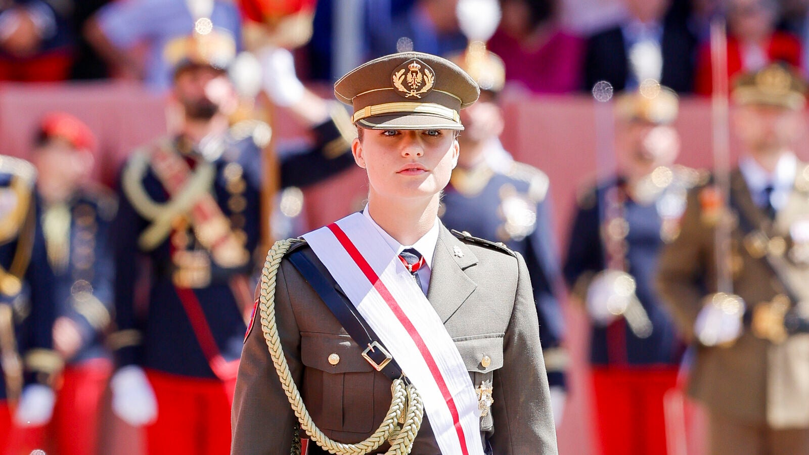 Leonor y otras mujeres de la realeza que han recibido formación militar