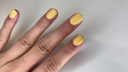 La nueva tendencia en u&ntilde;as para brillar todo el verano, butter nails. No te lo puedes perder