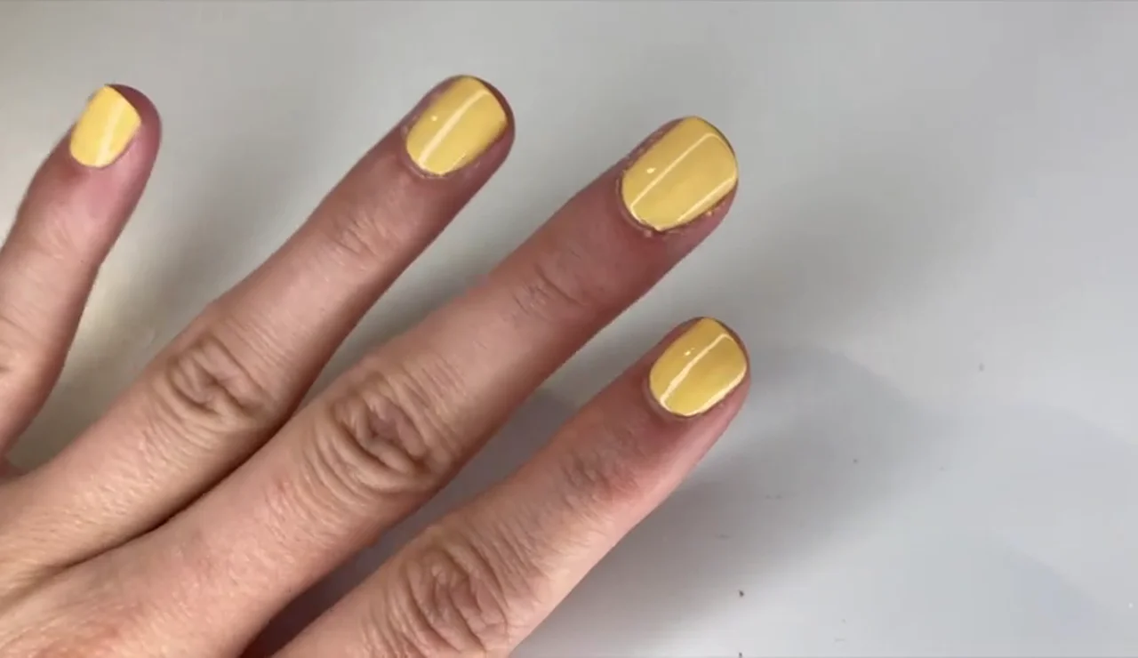 La nueva tendencia en uñas para brillar todo el verano, butter nails. No te lo puedes perder