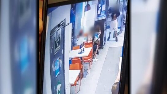 Tiros en una pizzer&iacute;a