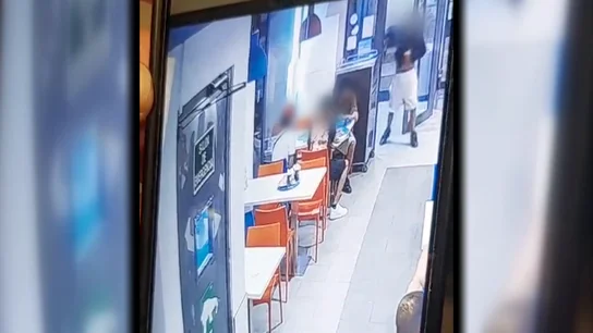 Tiros en una pizzería Tiros en una pizzería