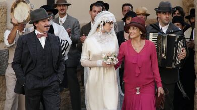 María se casa con la ilusión de volver a encontrar a su familia, ¿se reencontrará con los Carrizo algún día?