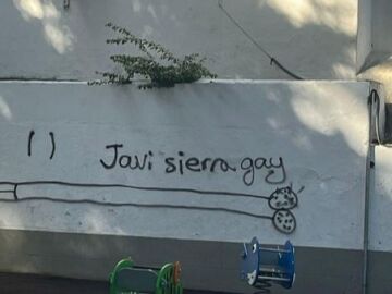 Pintadas homófobas contra el alcalde de un pueblo de Tenerife