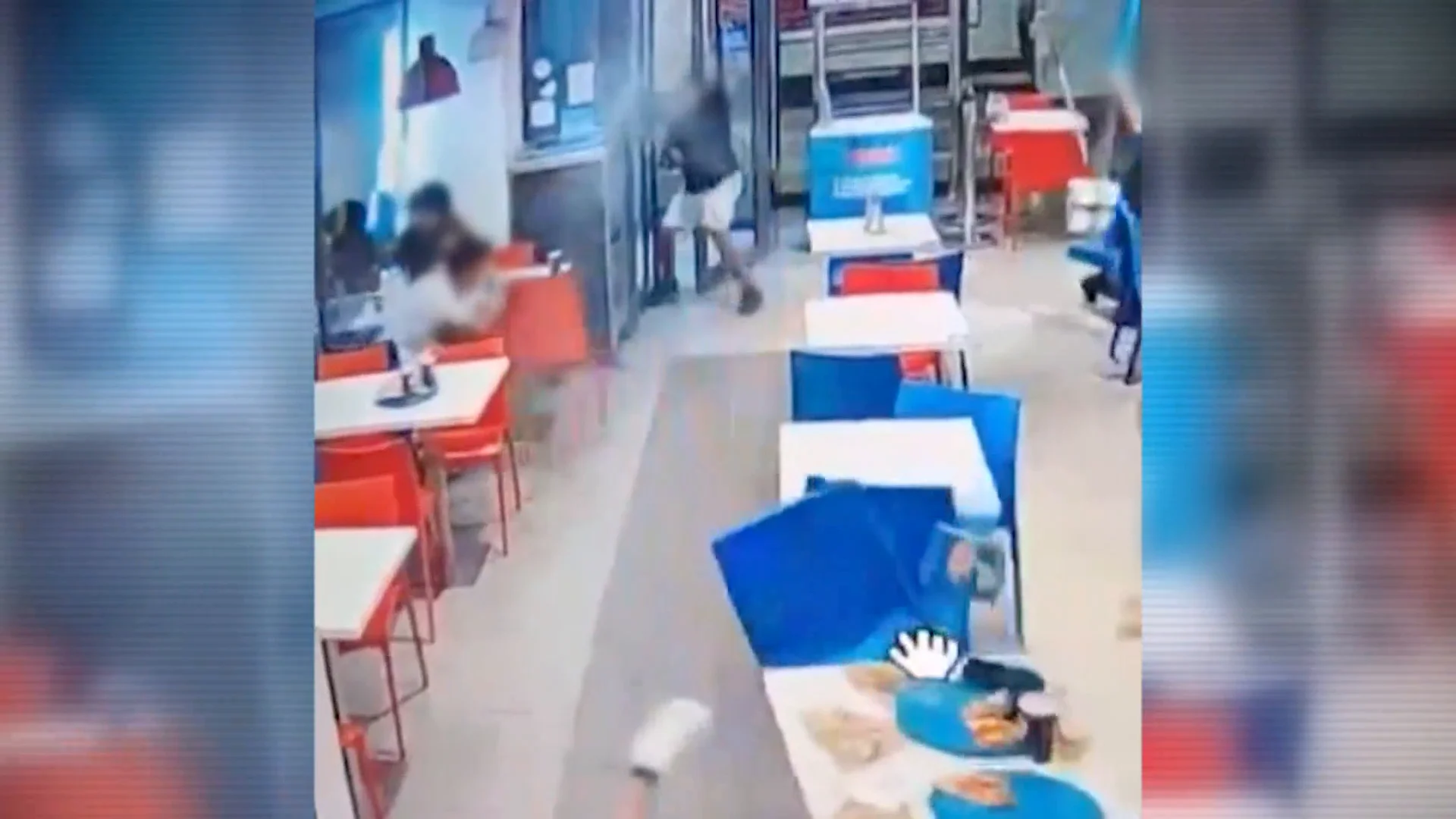 Detenido el autor de los disparos a tres jóvenes en una pizzería de Madrid: todos pertenecen a bandas juveniles Detenido el autor de los disparos a tres jóvenes en una pizzería de Madrid: todos pertenecen a bandas juveniles