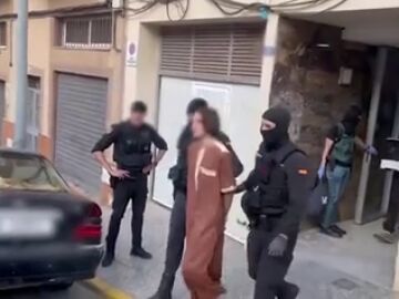 Detenidos ocho individuos en Melilla, Madrid y Málaga por adoctrinamiento yihadista en redes