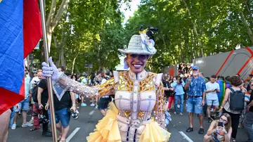 Manifestación del Orgullo que bajo el lema “Educación, derechos y paz: Orgullo que transforma” recorre este sábado las calles de Madrid. Manifestación del Orgullo que bajo el lema “Educación, derechos y paz: Orgullo que transforma” recorre este sábado las calles de Madrid.