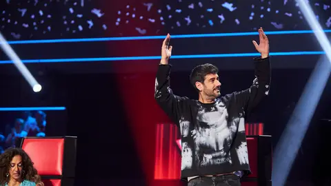 Melendi consigue callar el plató de La Voz Kids para cantar ‘Tu jardín con enanitos’ Melendi consigue callar el plató de La Voz Kids para cantar ‘Tu jardín con enanitos’
