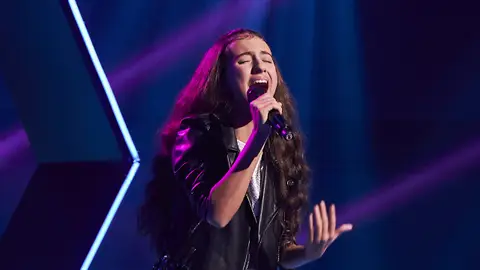 Paula vence los nervios al cantar por Leona Lewis en la Semifinal de La Voz Kids Paula vence los nervios al cantar por Leona Lewis en la Semifinal de La Voz Kids
