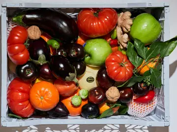 Imagen de archivo de frutas y verduras. Imagen de archivo de frutas y verduras.