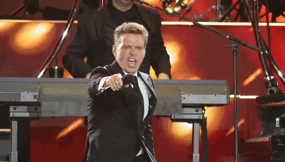 Luis Miguel durante su concierto en Madrid Luis Miguel durante su concierto en Madrid