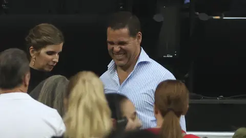 Luis Alfonso de Borbón en el concierto de Luis Miguel en el Santiago Bernabéu Luis Alfonso de Borbón en el concierto de Luis Miguel en el Santiago Bernabéu