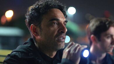 ¡Eren, totalmente desconsolado!: ¡Tuğçe, entre la vida y la muerte tras ser rescatada! 