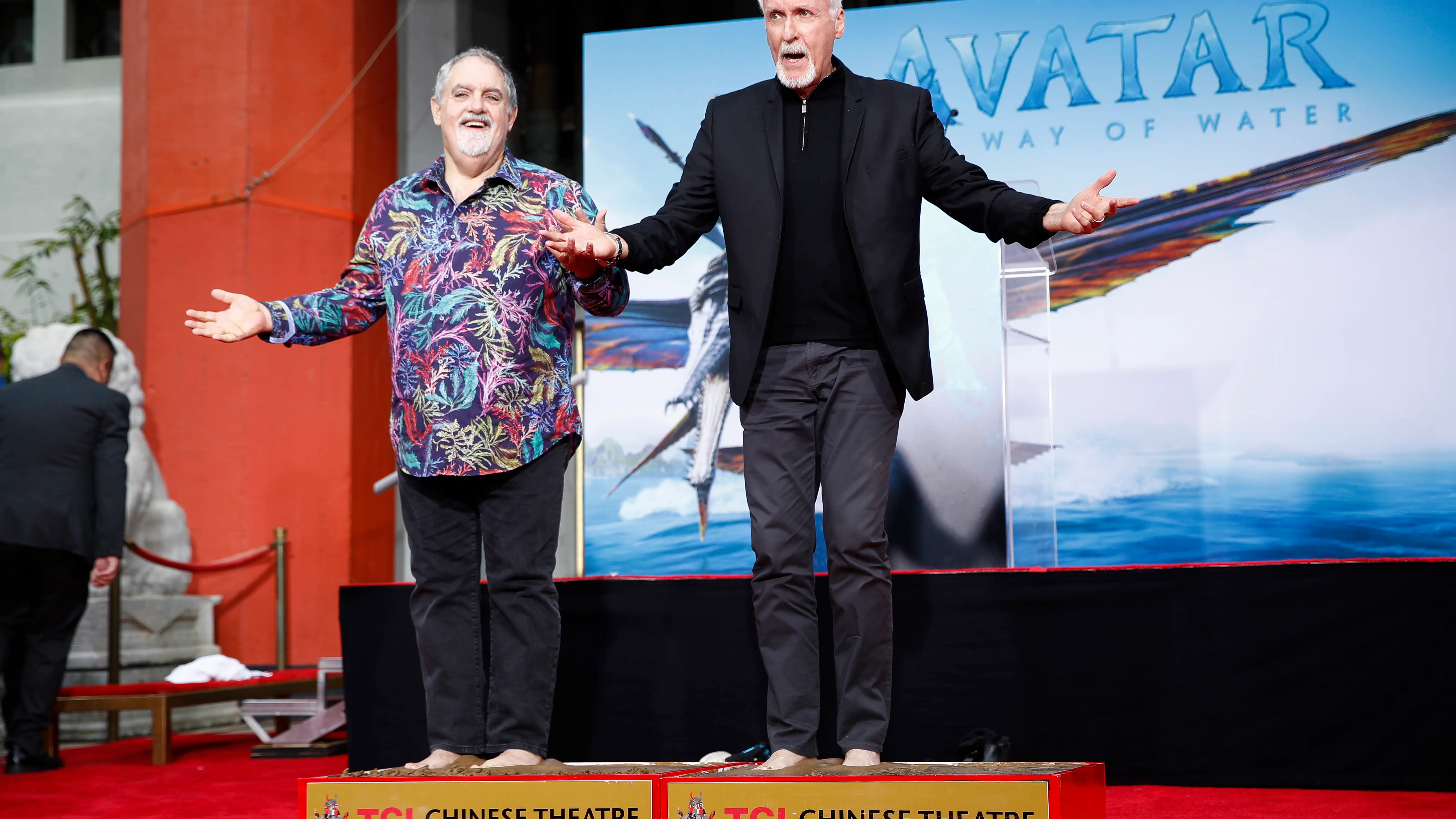 Foto de archivo del productor Jon Landau y el cineasta James Cameron Foto de archivo del productor Jon Landau y el cineasta James Cameron
