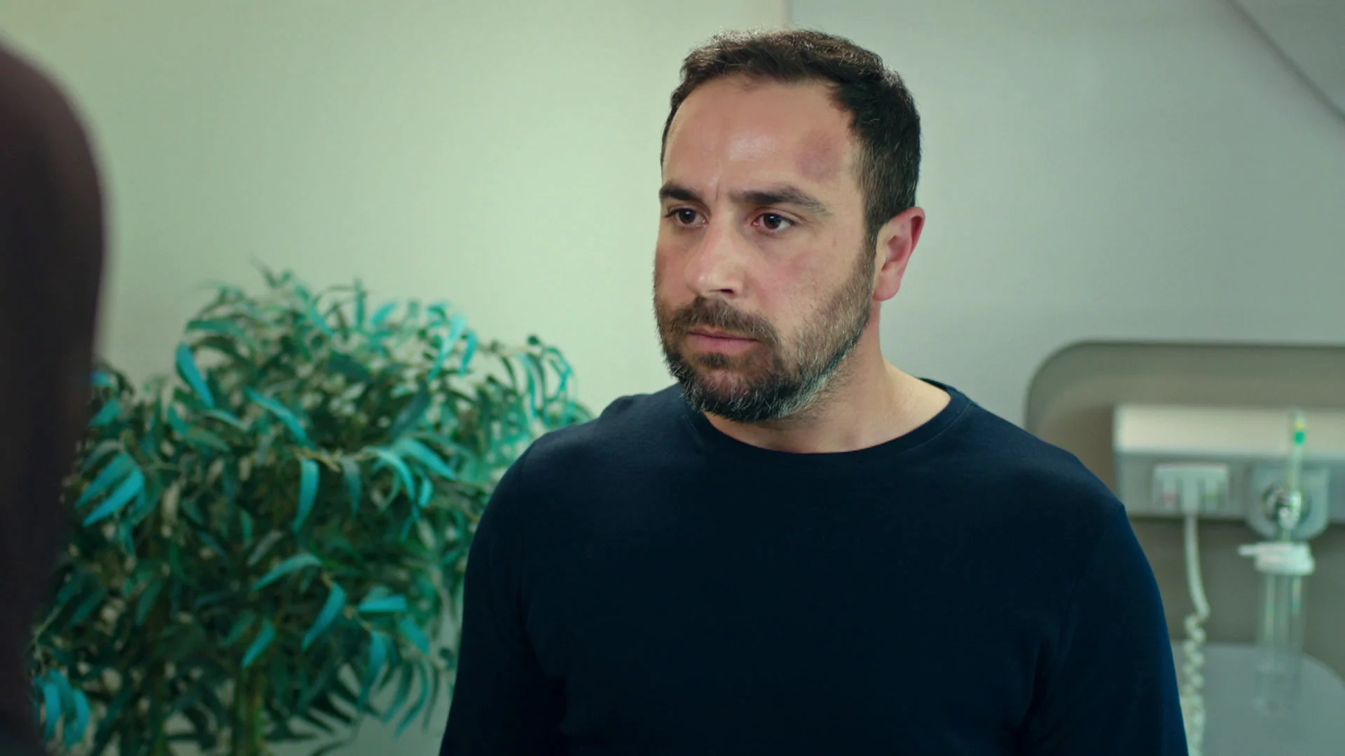 Sedai descubre el secreto mejor guardado de su familia: ¡es hijo de Hasan Ali y hermano de Çagatay! Sedai descubre el secreto mejor guardado de su familia: ¡es hijo de Hasan Ali y hermano de Çagatay!