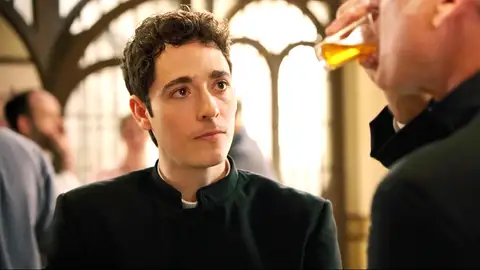 Agustín, lleno de celos, busca deshacerse de Mateo, ¿conseguirá quitarle de en medio? Agustín, lleno de celos, busca deshacerse de Mateo, ¿conseguirá quitarle de en medio?