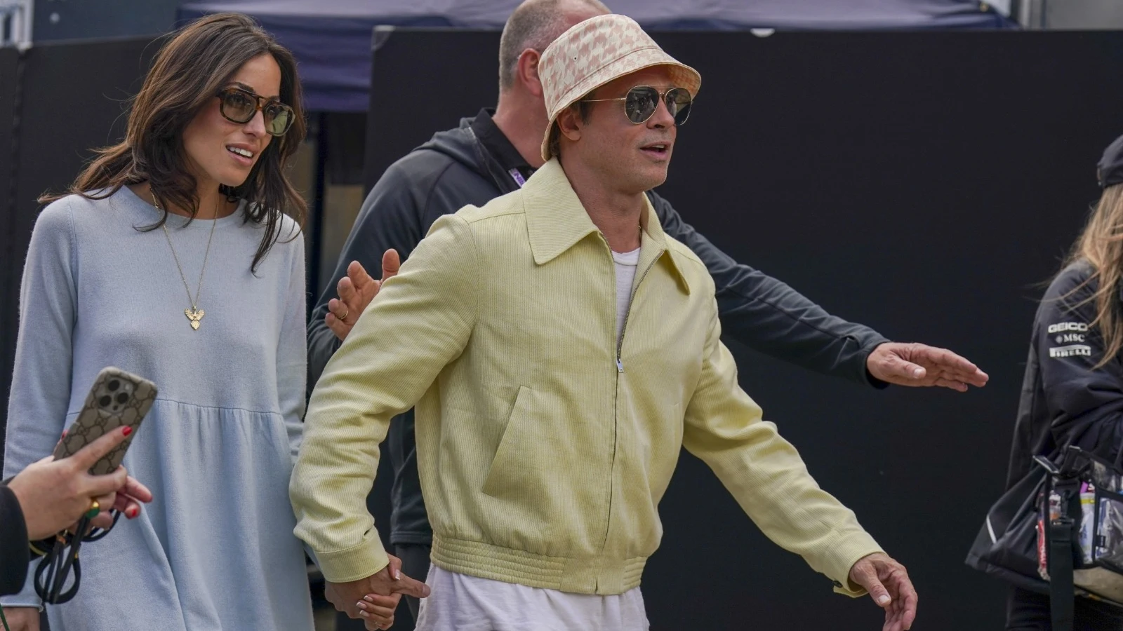 Brad Pitt e Ines de Ramón en Silverstone Brad Pitt e Ines de Ramón en Silverstone