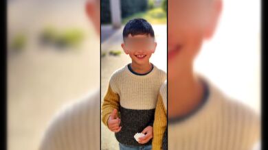 El profesor agresor de su hijo le volverá a dar clase: 