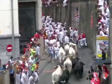 Vídeo | Así ha sido el tercer encierro de San Fermín 2024