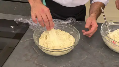 Joseba Arguiñano desvela por qué la sal no es lo último que se añade al hacer pan casero: "Esto es lo más importante" Joseba Arguiñano desvela por qué la sal no es lo último que se añade al hacer pan casero: "Esto es lo más importante"