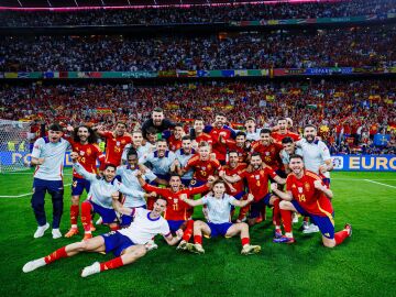 Imagen de los futbolistas de la Selección Española tras pasar a la final de la Eurocopa