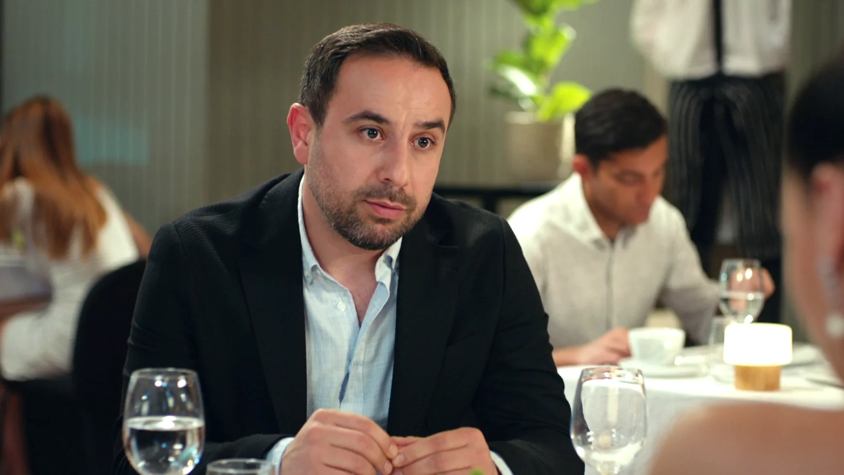Ender y Handan se pelean por Sedai al pensar que ahora es millonario Ender y Handan se pelean por Sedai al pensar que ahora es millonario