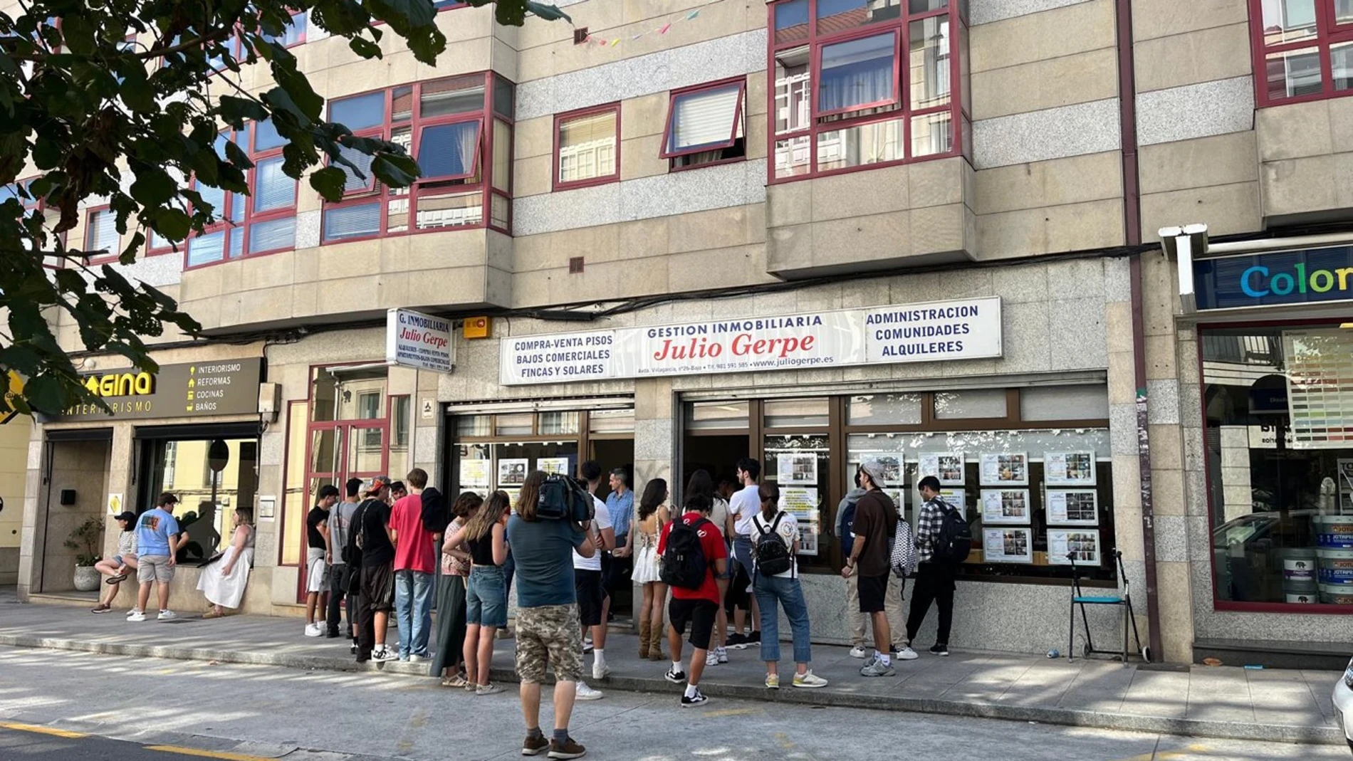 La realidad de buscar alojamiento para estudiantes en Galicia: residencias y pisos a precios desorbitados La realidad de buscar alojamiento para estudiantes en Galicia: residencias y pisos a precios desorbitados