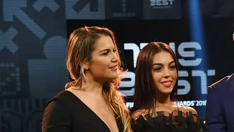 Georgina Rodríguez y Katia Aveiro  Georgina Rodríguez y Katia Aveiro