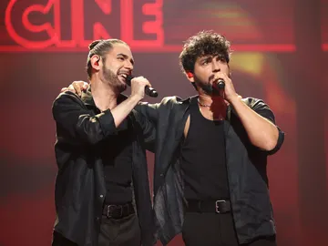 Fran Perea y Juanra Bonet hacen la suma perfecta con el himno ‘Uno más uno son siete’ Fran Perea y Juanra Bonet hacen la suma perfecta con el himno ‘Uno más uno son siete’